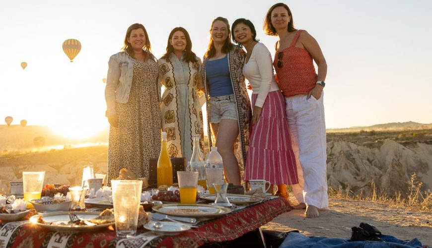 Traditional Cappadocia Breakfast with Balloon Panorama