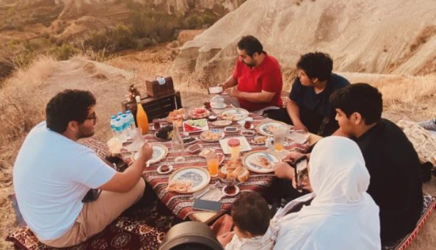 Balloon Watching & Breakfast: The Ultimate Cappadocia Morning