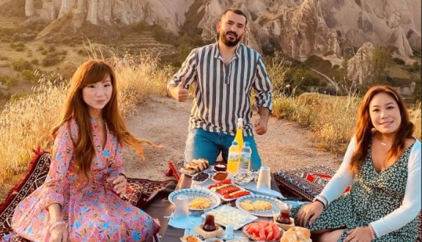 Best cafes for balloon watching Cappadocia